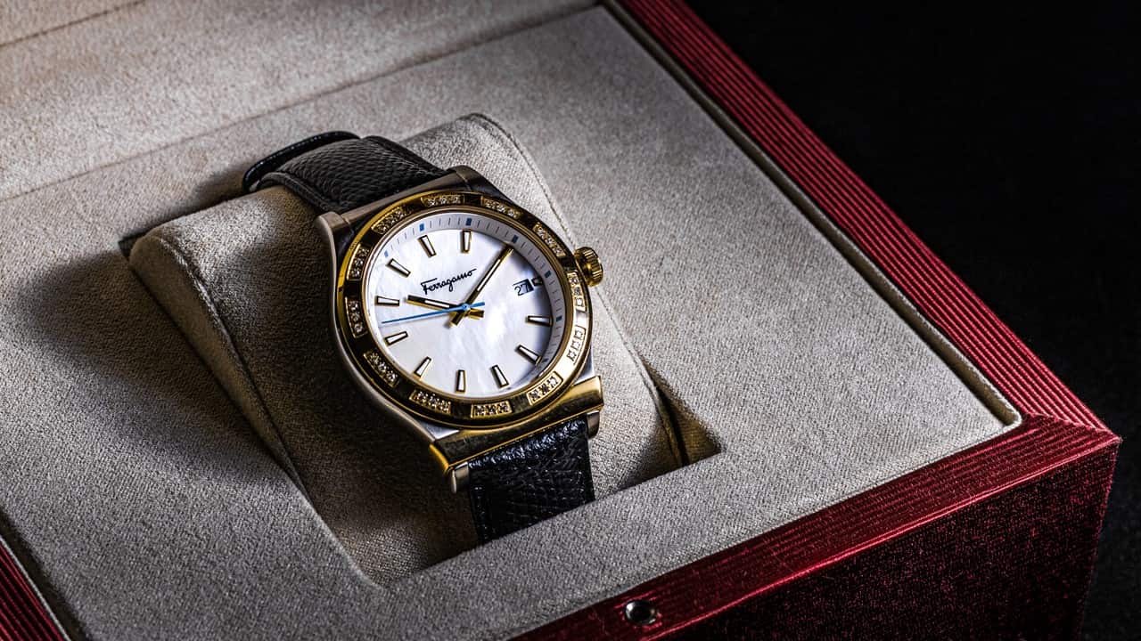 元腕時計販売員が厳選】3本収納でおすすめの腕時計ケース10選！ | 腕時計ナビ